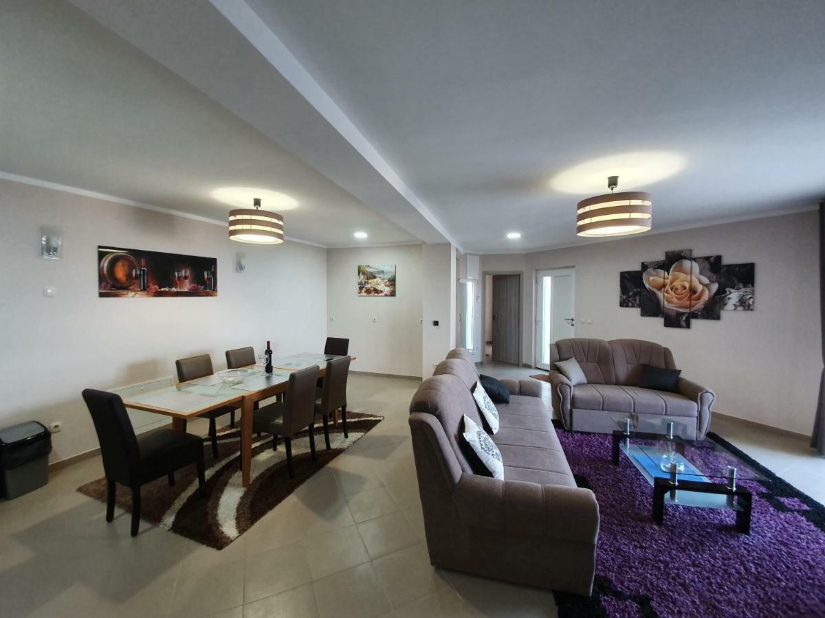 Apartments Kroatien Lovran Exterior photo